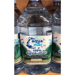 Agua de mar del parque natural Cabo de Gata