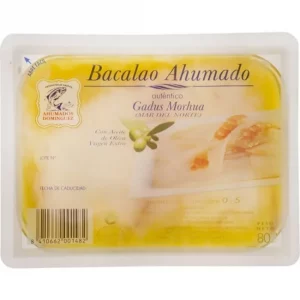 Lonchas de bacalao ahumado con aceite de oliva virgen extra.